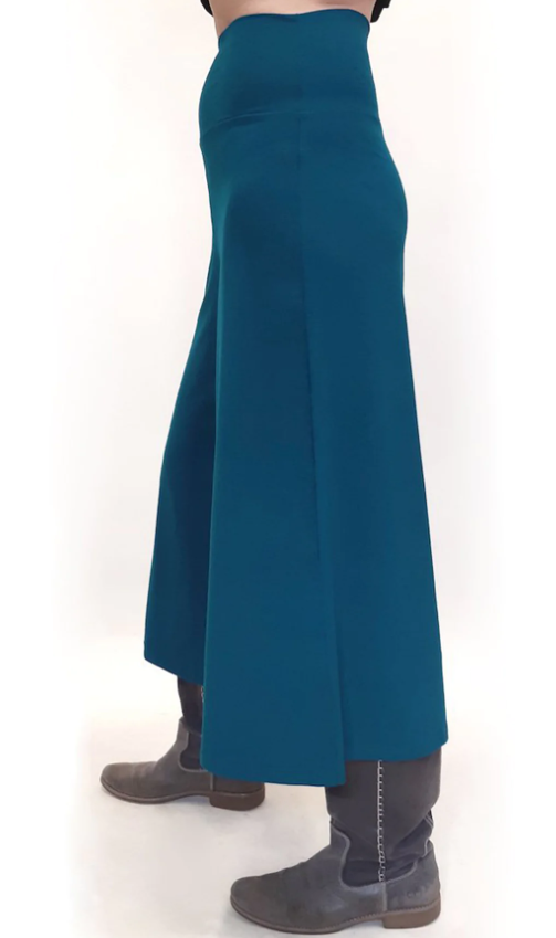 Bamboo Extra Wide Long Capri Pant